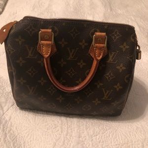 Louis Vuitton Speedy 25